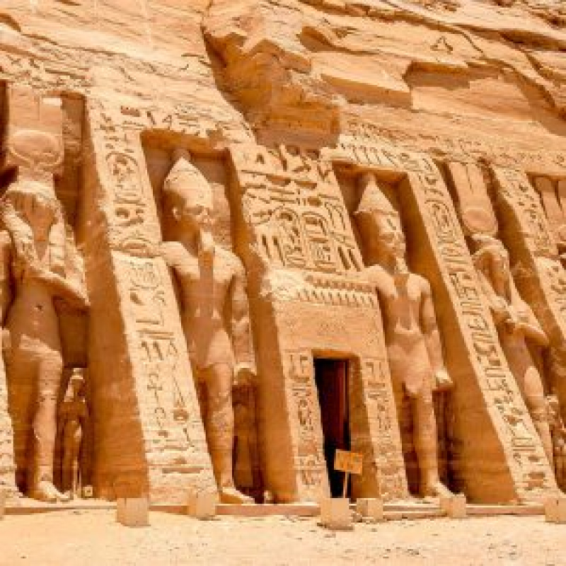 Abu Simbel Great Temples – by car